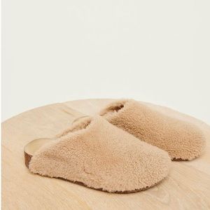 JENNI KAYNE Shearling Moc Clog